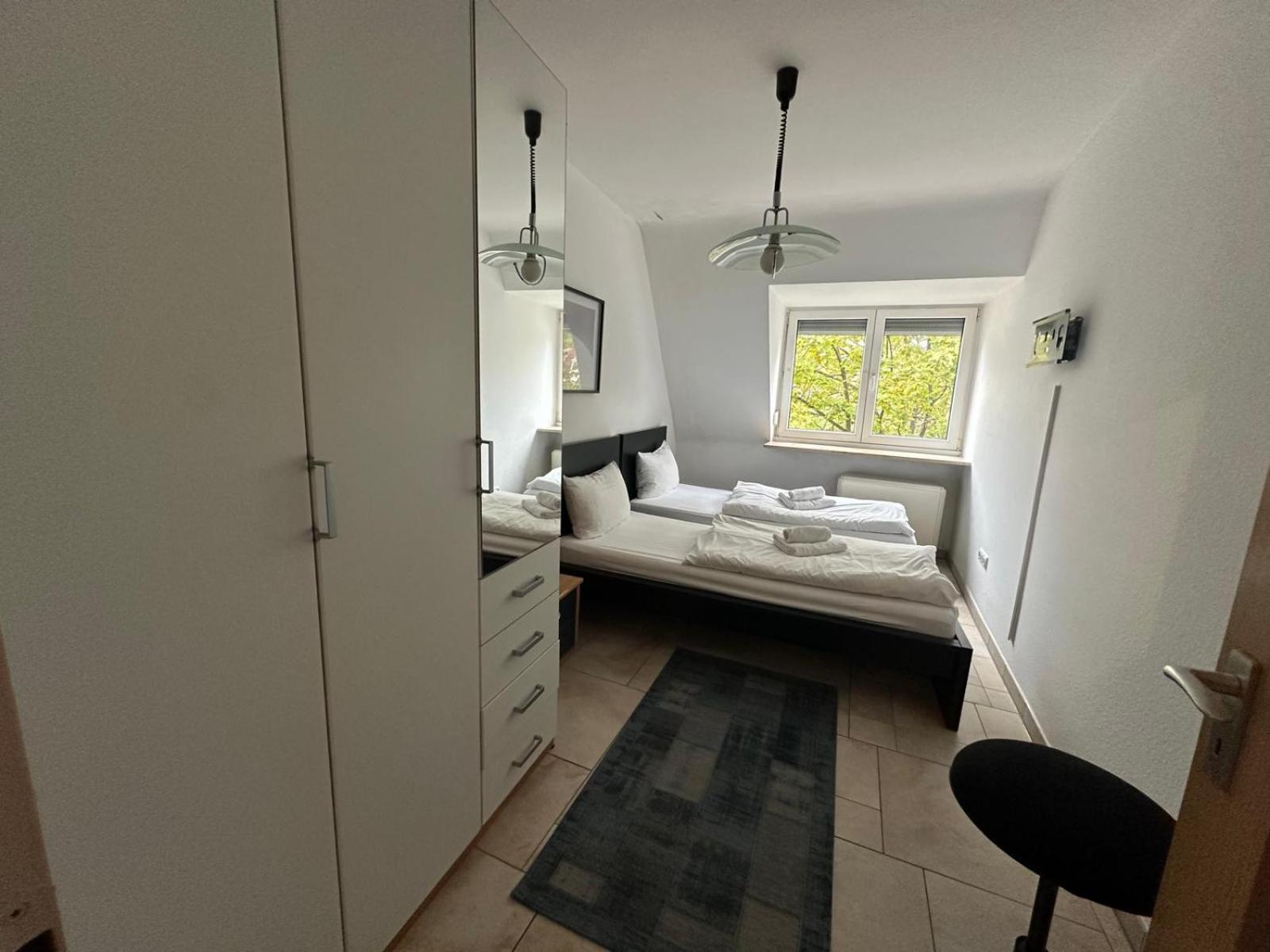 City Center - 4 Room Apartment With Kitchen And 2 Bathrooms Nuremberg ภายนอก รูปภาพ